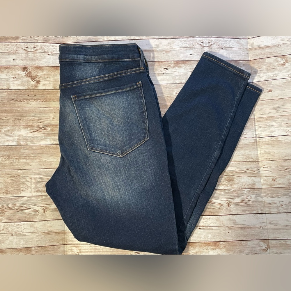 🆕 Old Navy Women’s Mid-Rise Rockstar Super-Skinny Jeans 14 Large Dark Wash - Picture 9 of 16